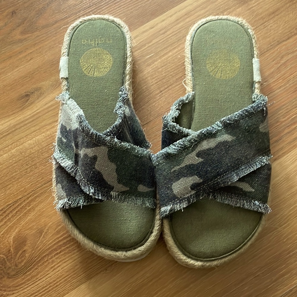Natho Camo Slides